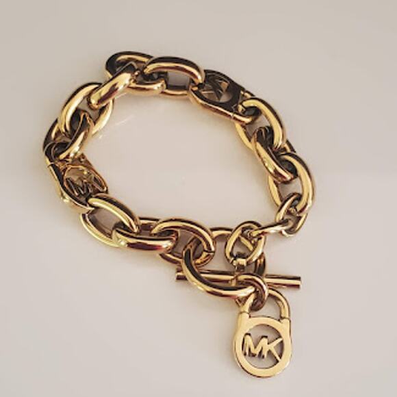 Michael Kors Women's Gold‎ Tone Link Bracelet MK Logo Padlock Toggle Closure - Picture 2 of 5